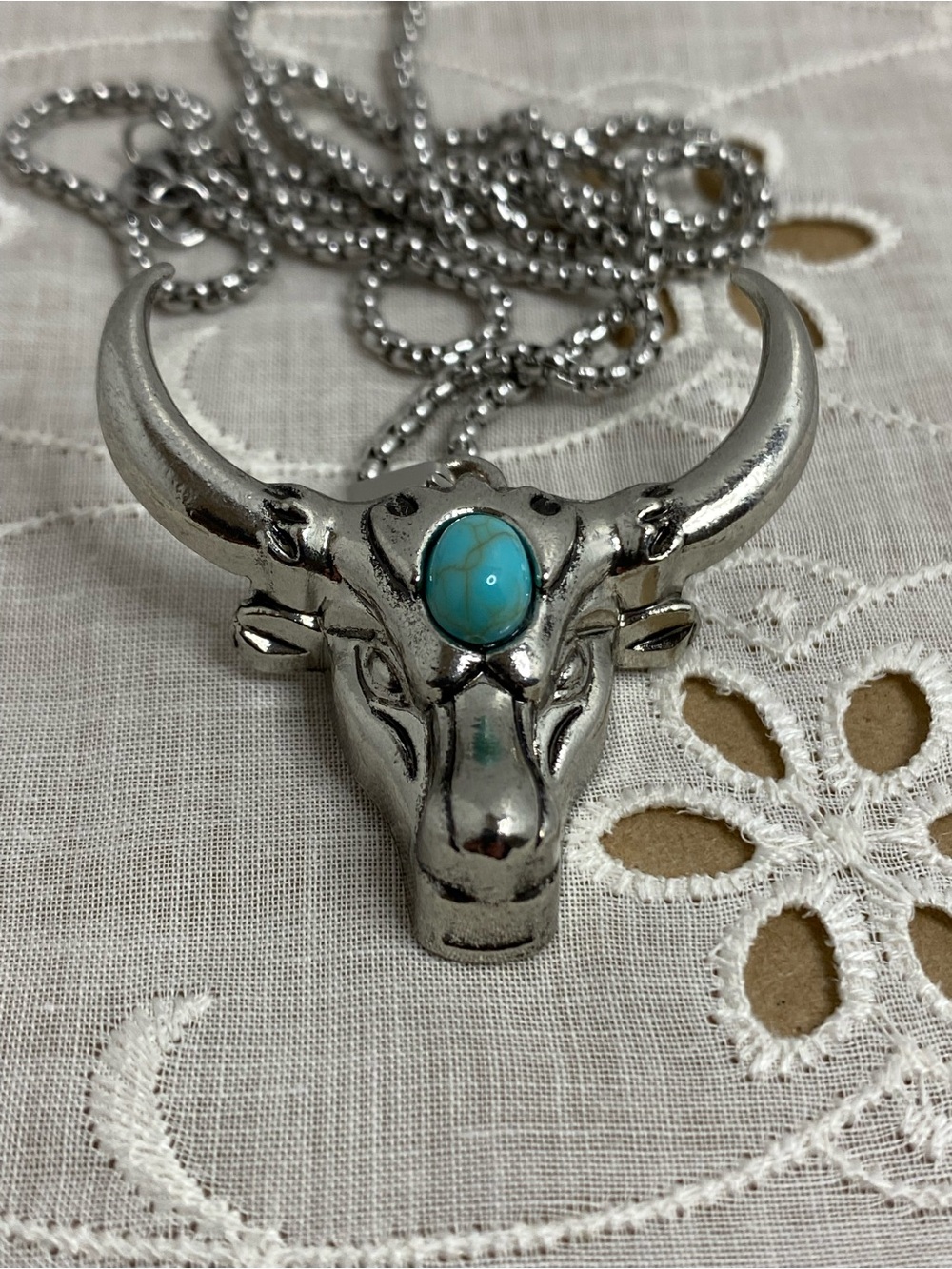 Western Longhorn Bull Skull Pendant Necklace Silver Tone Turquoise Style Stone